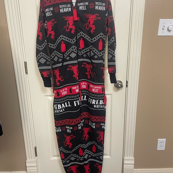 LIKE NEW! FIREBALL ONSIE! - Picture 3 of 7